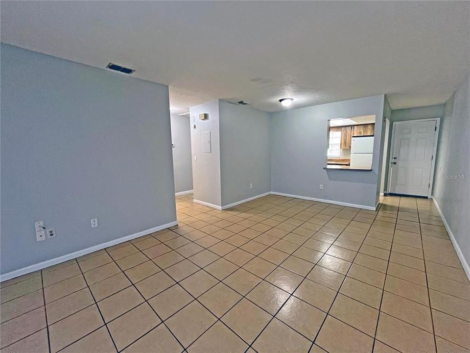 В аренду: $1,485 (2 спален, 1 ванн, 794 Квадратных фут)