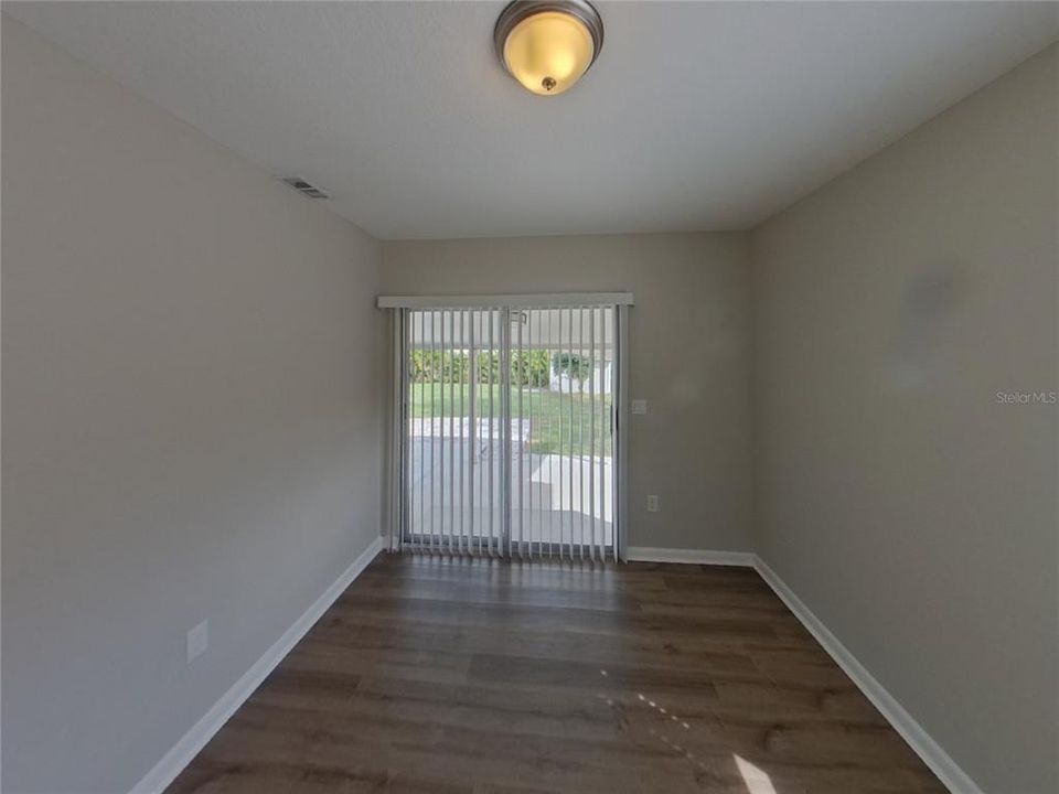 Active With Contract: $1,979 (3 beds, 2 baths, 1350 Square Feet)