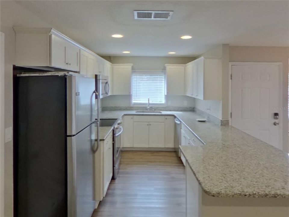 Active With Contract: $1,979 (3 beds, 2 baths, 1350 Square Feet)