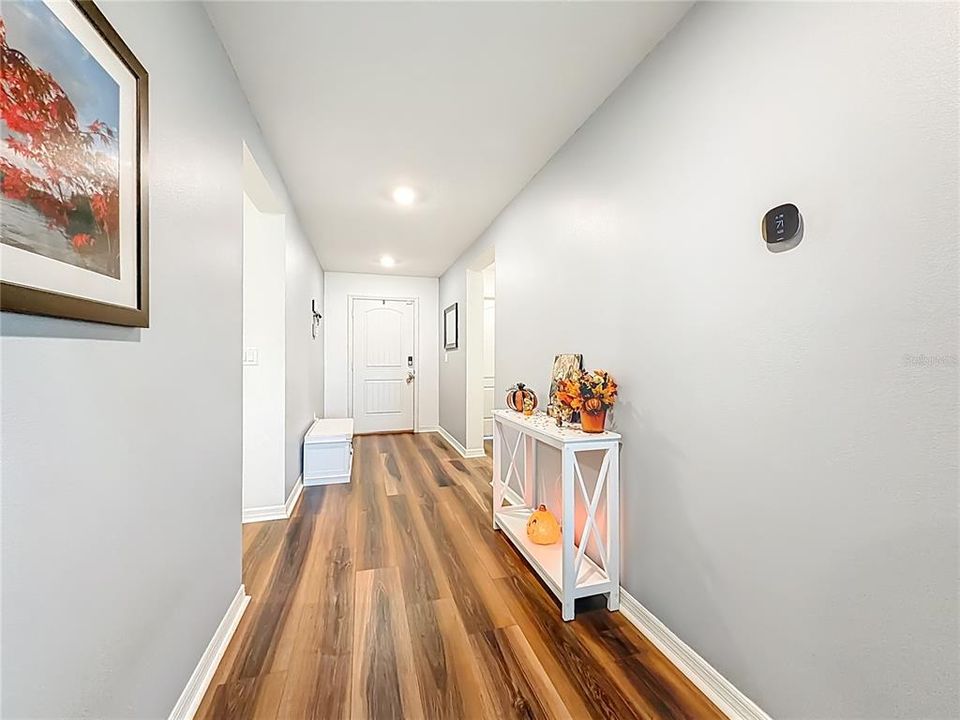 For Sale: $334,900 (4 beds, 2 baths, 1983 Square Feet)