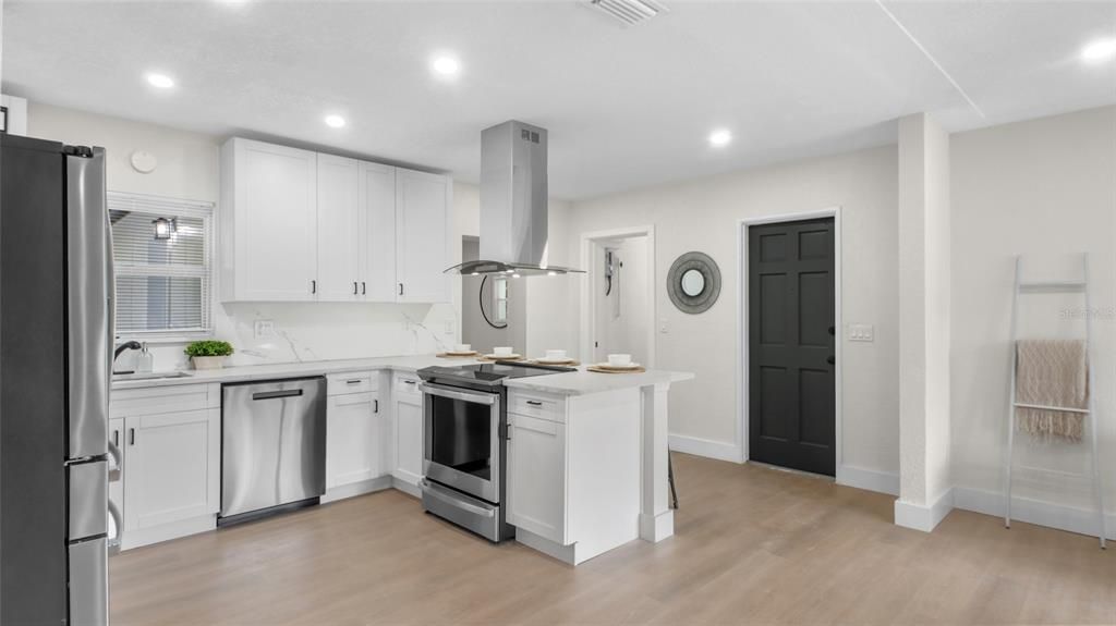 待售: $425,000 (3 贝兹, 2 浴室, 1486 平方英尺)