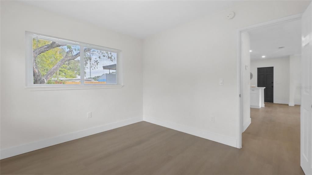 待售: $425,000 (3 贝兹, 2 浴室, 1486 平方英尺)