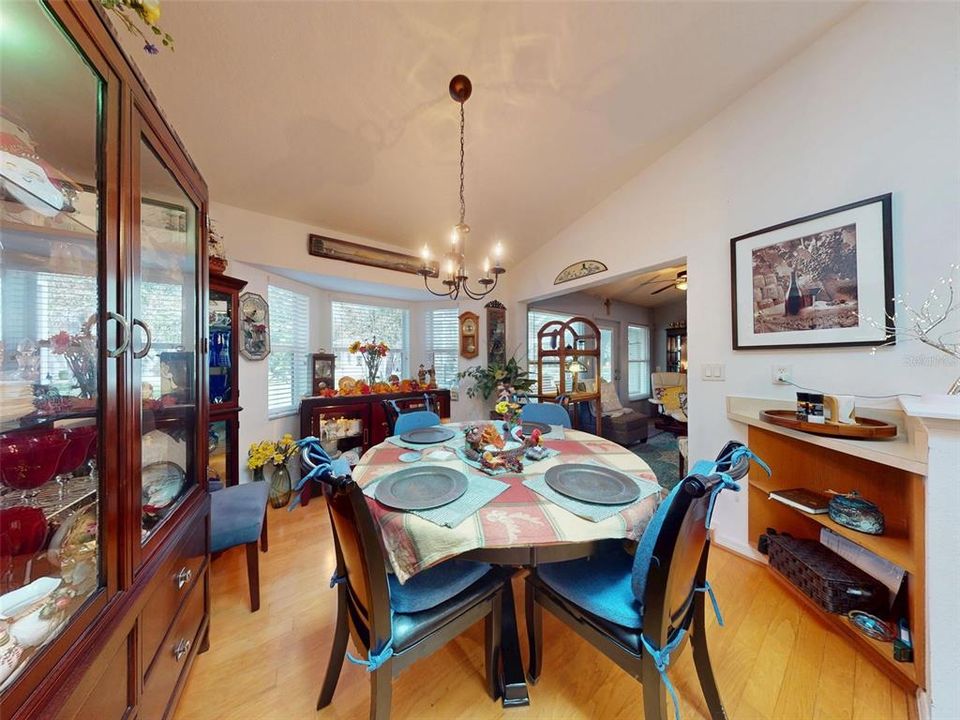 For Sale: $274,900 (3 beds, 2 baths, 1462 Square Feet)