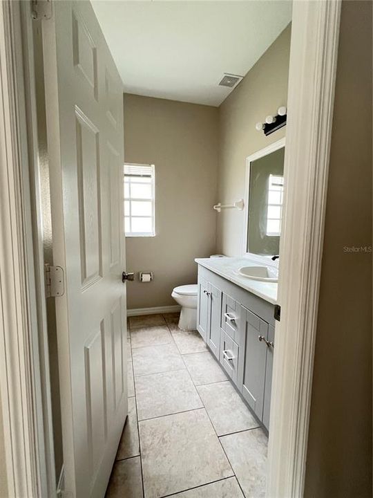 合同活跃: $335,000 (3 贝兹, 2 浴室, 1160 平方英尺)