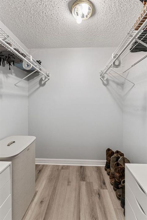 待售: $109,000 (2 贝兹, 2 浴室, 1120 平方英尺)