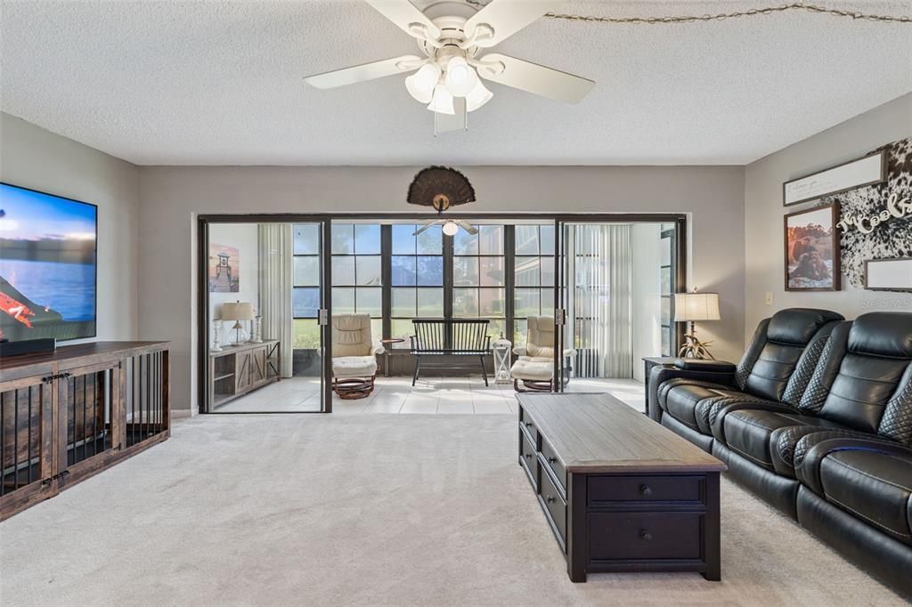 待售: $109,000 (2 贝兹, 2 浴室, 1120 平方英尺)