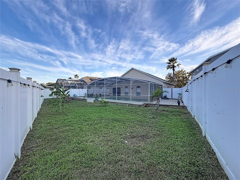 Под контрактом: $360,000 (3 спален, 2 ванн, 1571 Квадратных фут)