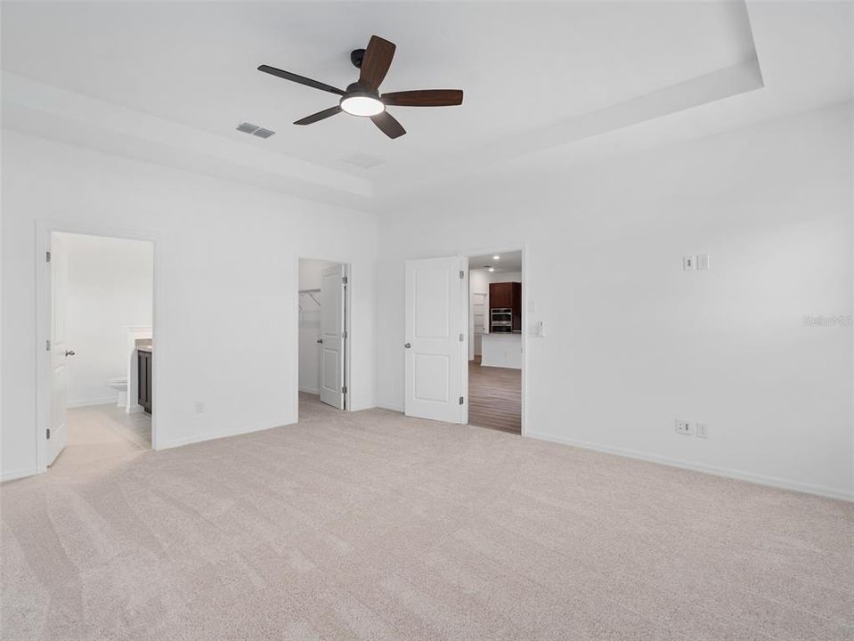 待售: $470,000 (4 贝兹, 3 浴室, 2211 平方英尺)