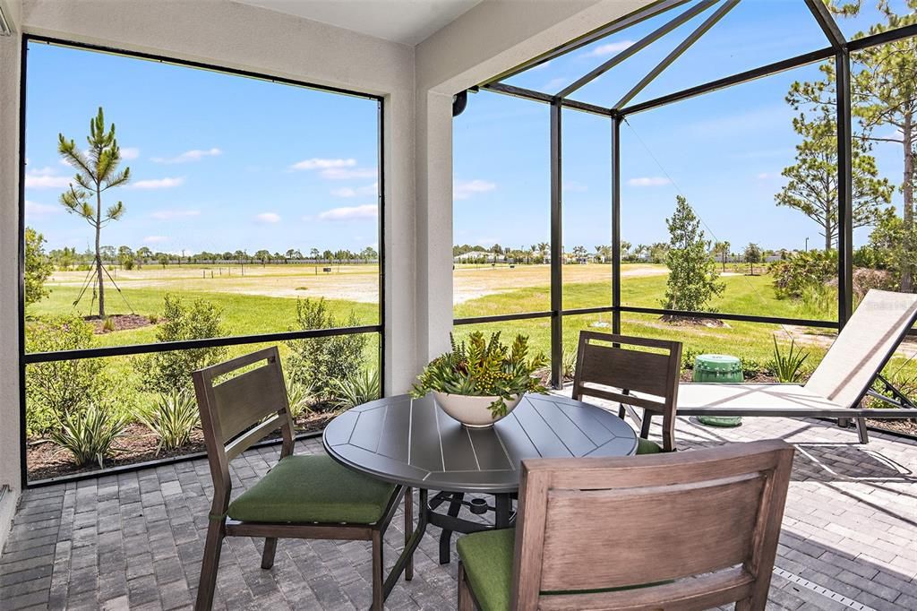 Active With Contract: $439,990 (2 beds, 2 baths, 1433 Square Feet)