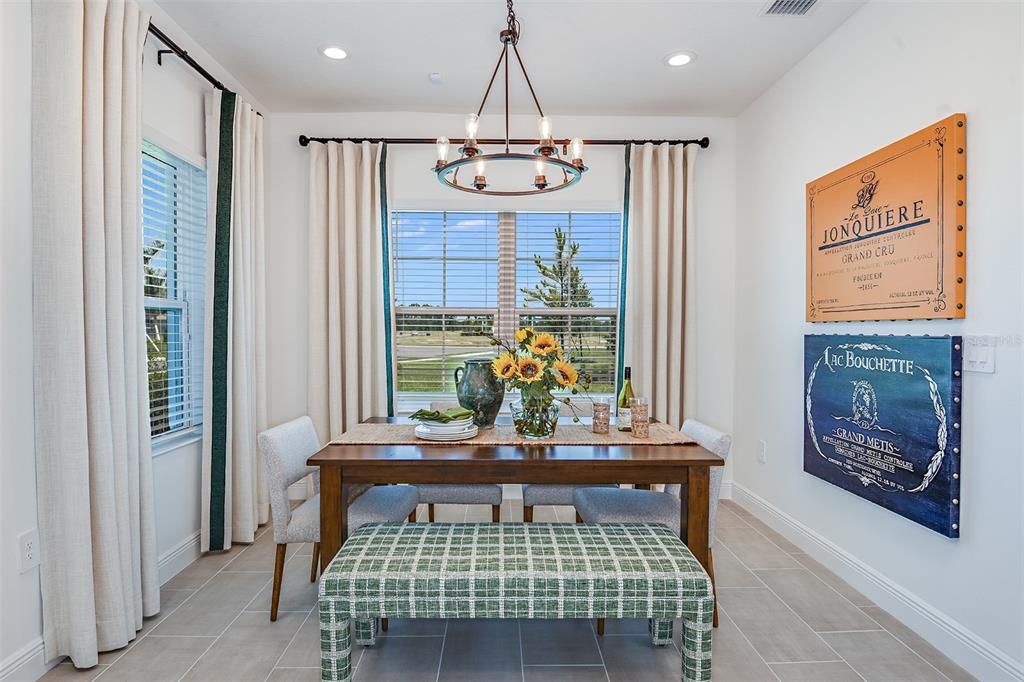 Active With Contract: $439,990 (2 beds, 2 baths, 1433 Square Feet)