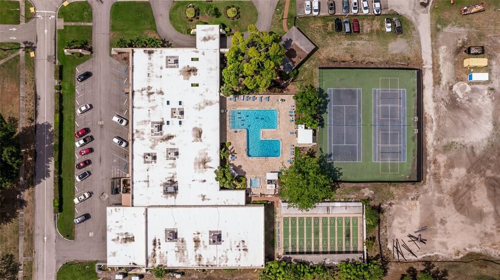 待售: $119,000 (1 贝兹, 1 浴室, 870 平方英尺)