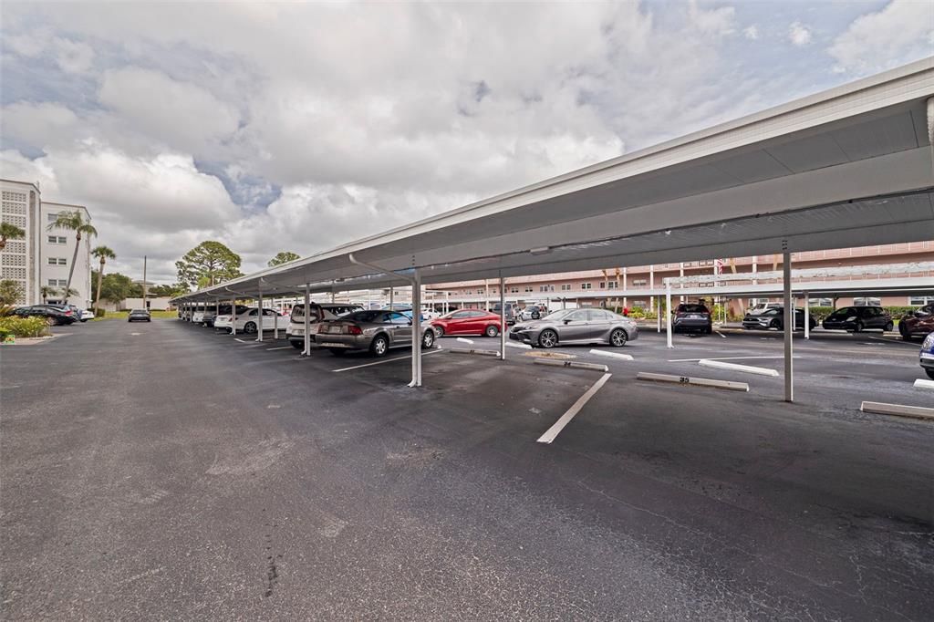 待售: $119,000 (1 贝兹, 1 浴室, 870 平方英尺)