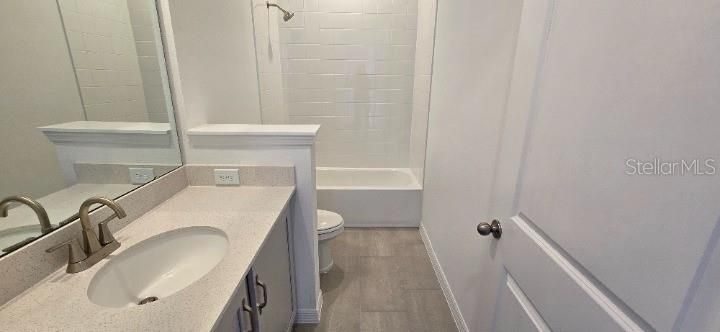 For Sale: $499,990 (4 beds, 2 baths, 2009 Square Feet)