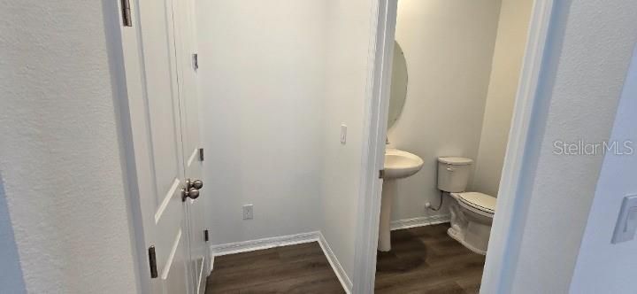 For Sale: $499,990 (4 beds, 2 baths, 2009 Square Feet)