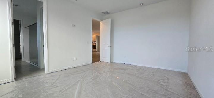 For Sale: $499,990 (4 beds, 2 baths, 2009 Square Feet)