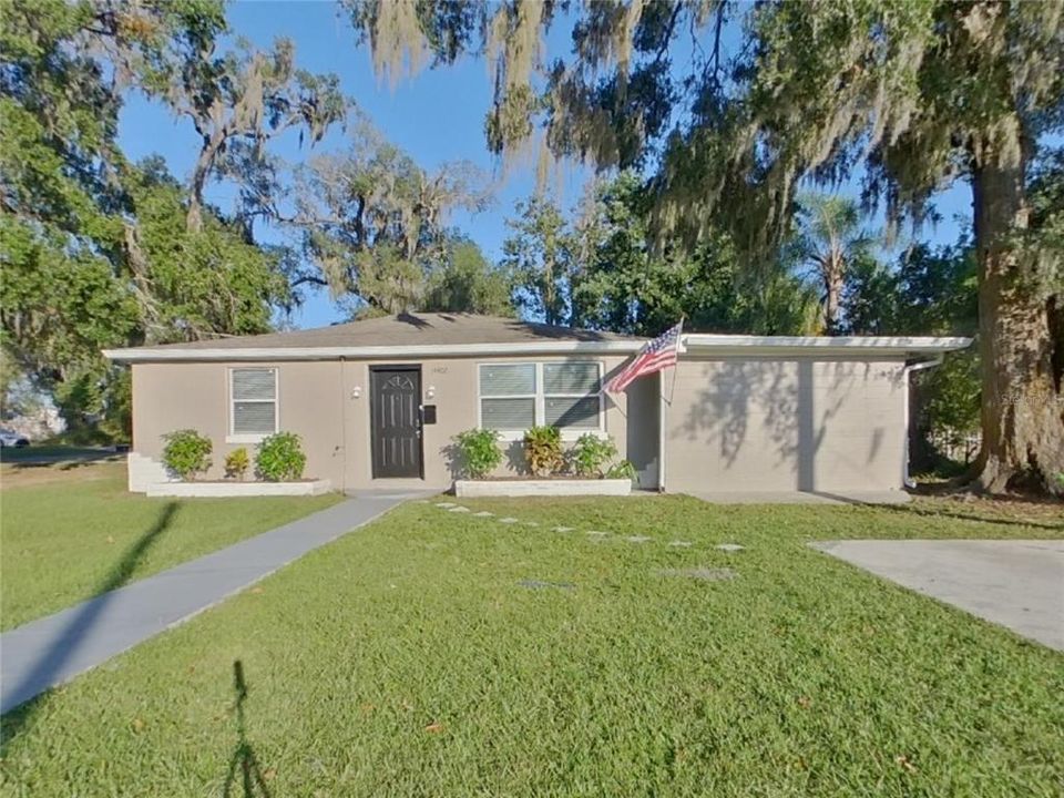 Recently Rented: $1,799 (4 beds, 2 baths, 1622 Square Feet)