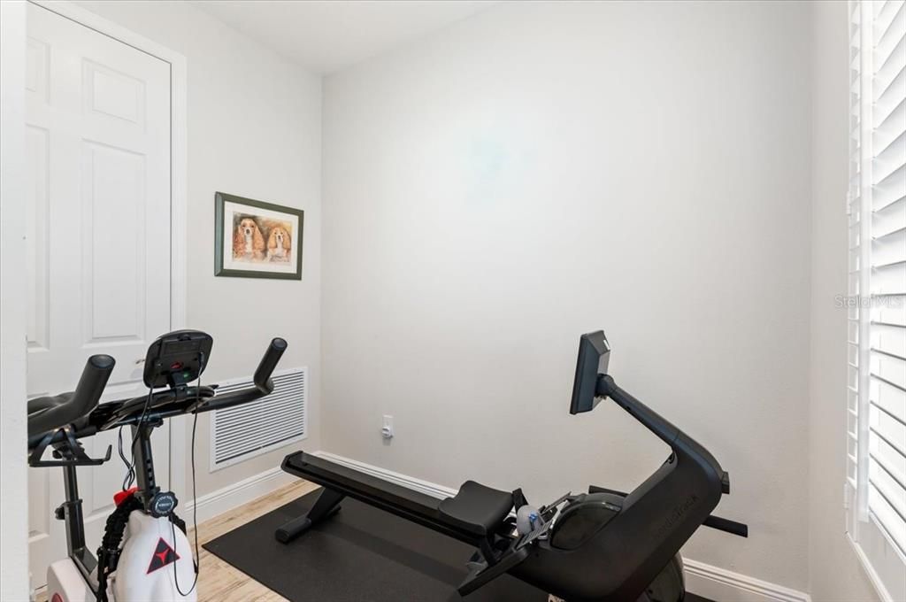 For Rent: $5,500 (5 beds, 3 baths, 3381 Square Feet)