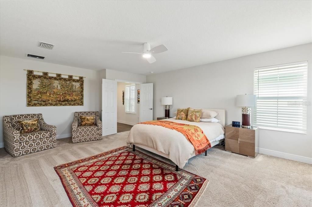 For Rent: $5,500 (5 beds, 3 baths, 3381 Square Feet)