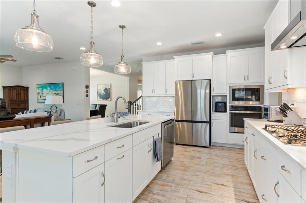 For Rent: $5,500 (5 beds, 3 baths, 3381 Square Feet)