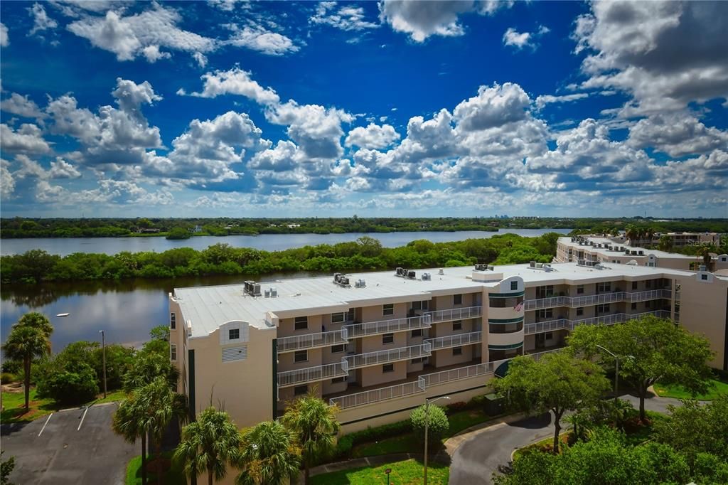 En Venta: $365,000 (2 camas, 2 baños, 1215 Pies cuadrados)