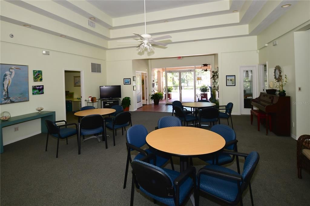 En Venta: $365,000 (2 camas, 2 baños, 1215 Pies cuadrados)