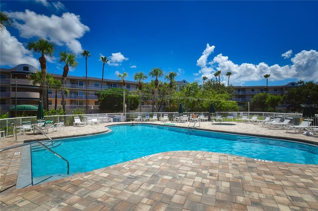 En Venta: $365,000 (2 camas, 2 baños, 1215 Pies cuadrados)