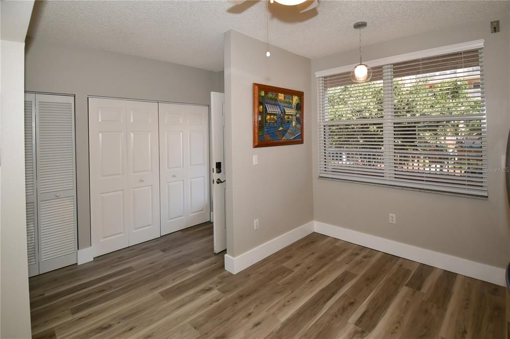 En Venta: $365,000 (2 camas, 2 baños, 1215 Pies cuadrados)