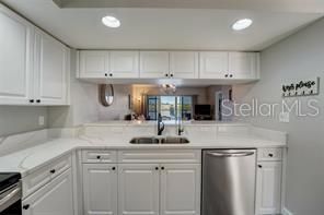 En Venta: $365,000 (2 camas, 2 baños, 1215 Pies cuadrados)