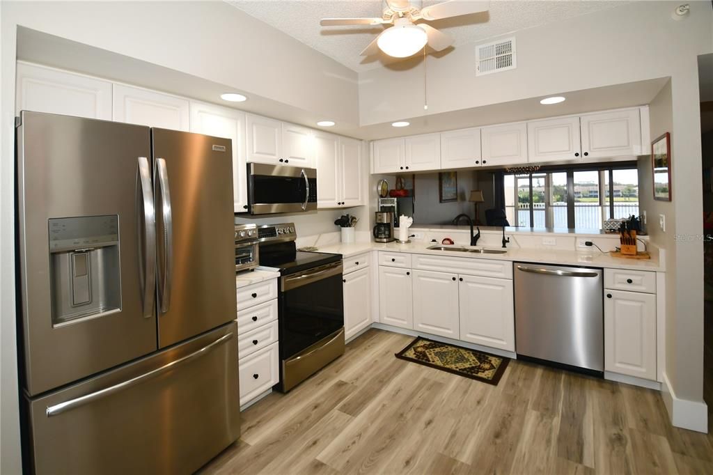 En Venta: $365,000 (2 camas, 2 baños, 1215 Pies cuadrados)