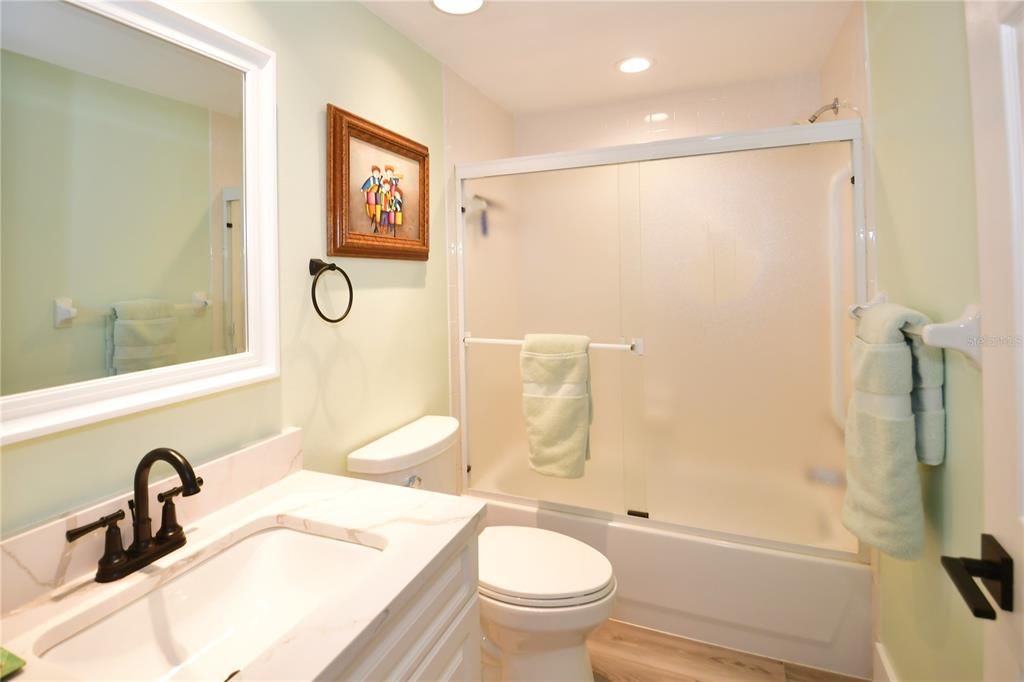 En Venta: $365,000 (2 camas, 2 baños, 1215 Pies cuadrados)