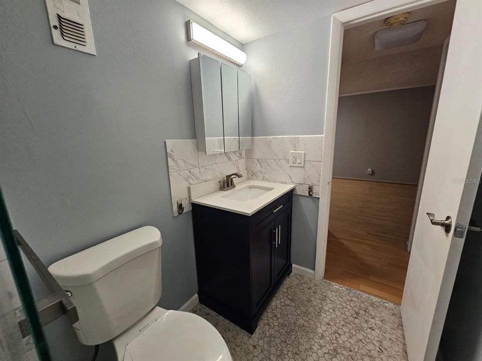 出租: $1,600 (1 贝兹, 1 浴室, 630 平方英尺)