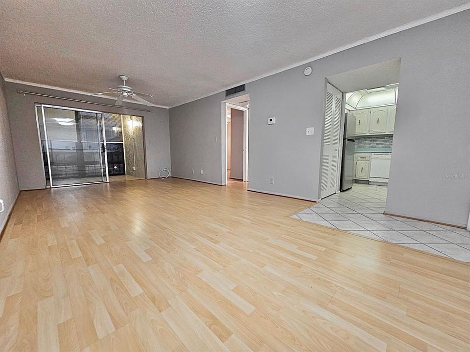 出租: $1,600 (1 贝兹, 1 浴室, 630 平方英尺)