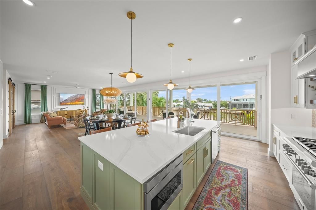 На продажу: $6,250,000 (4 спален, 4 ванн, 3574 Квадратных фут)