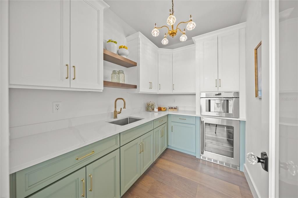 На продажу: $6,250,000 (4 спален, 4 ванн, 3574 Квадратных фут)