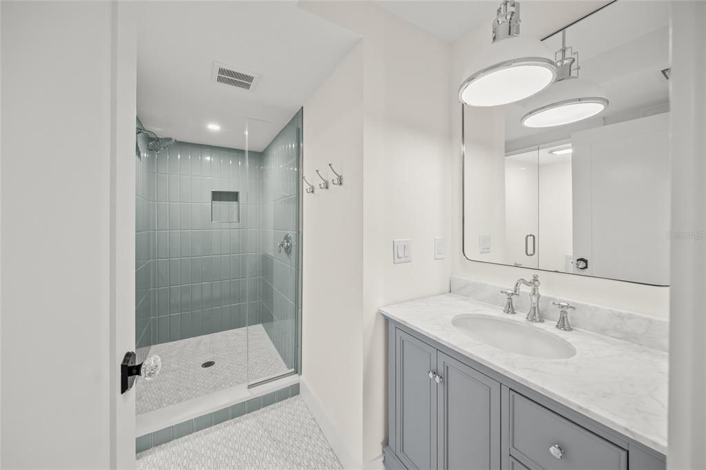 На продажу: $6,250,000 (4 спален, 4 ванн, 3574 Квадратных фут)