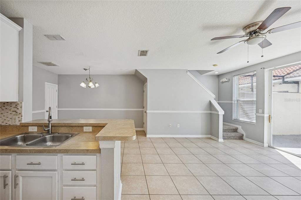 待售: $320,000 (3 贝兹, 2 浴室, 1540 平方英尺)