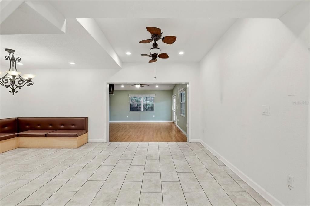 En Venta: $475,000 (3 camas, 2 baños, 1724 Pies cuadrados)