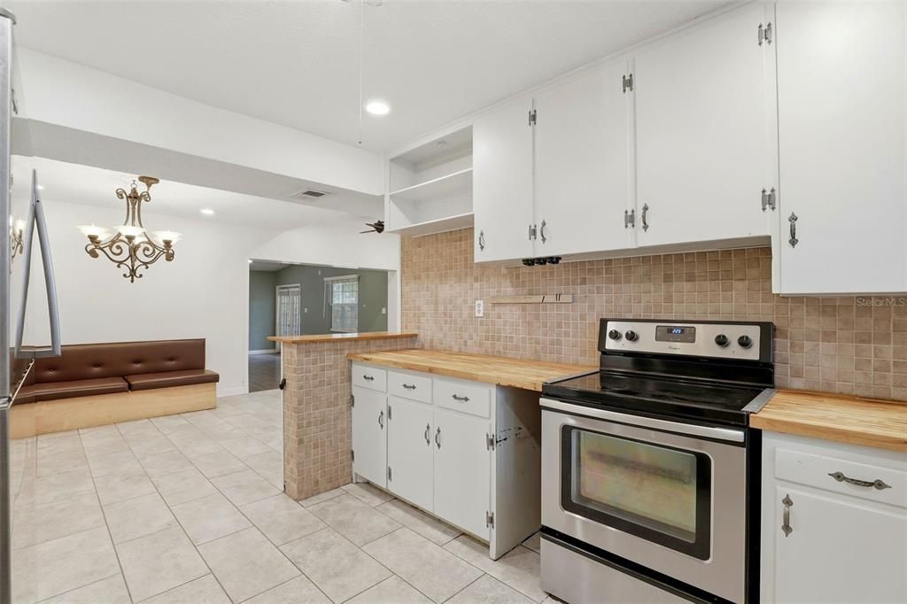 En Venta: $475,000 (3 camas, 2 baños, 1724 Pies cuadrados)