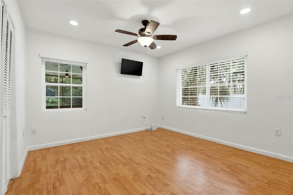 En Venta: $475,000 (3 camas, 2 baños, 1724 Pies cuadrados)