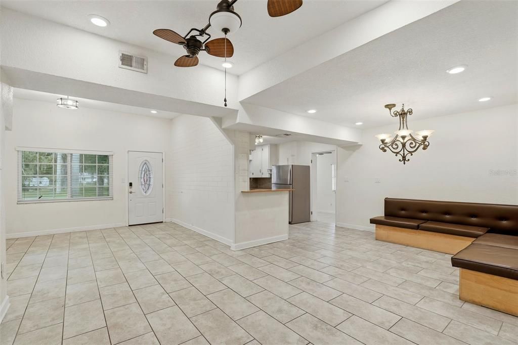 En Venta: $475,000 (3 camas, 2 baños, 1724 Pies cuadrados)