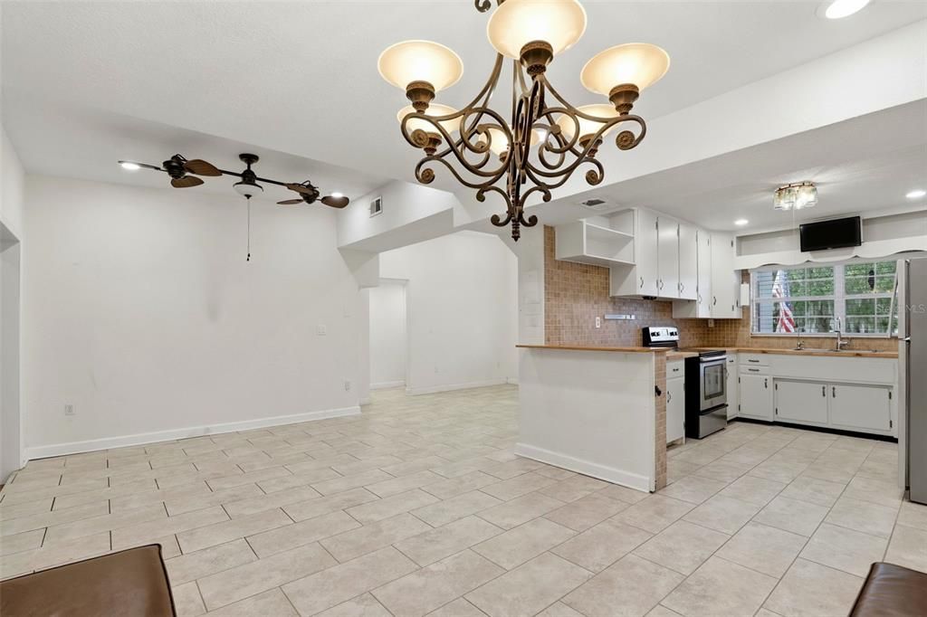 En Venta: $475,000 (3 camas, 2 baños, 1724 Pies cuadrados)