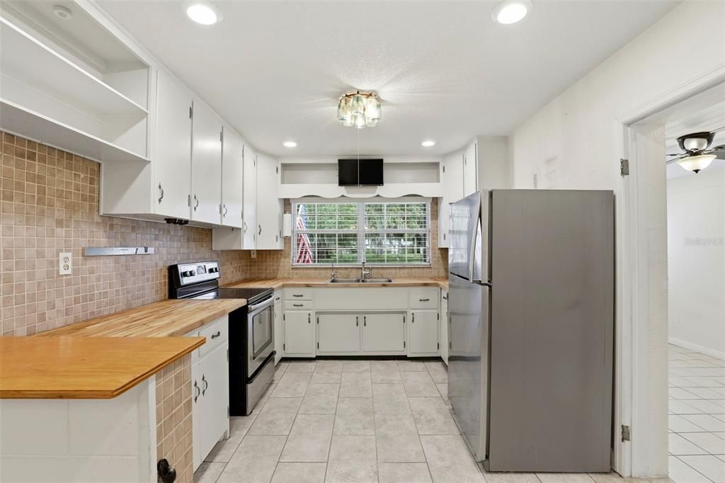 En Venta: $475,000 (3 camas, 2 baños, 1724 Pies cuadrados)