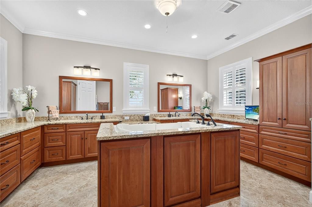 Active With Contract: $1,250,000 (4 beds, 3 baths, 3012 Square Feet)