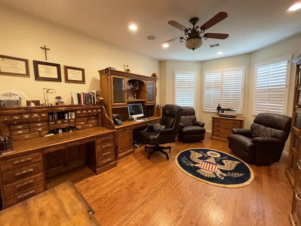 На продажу: $429,000 (3 спален, 2 ванн, 2430 Квадратных фут)