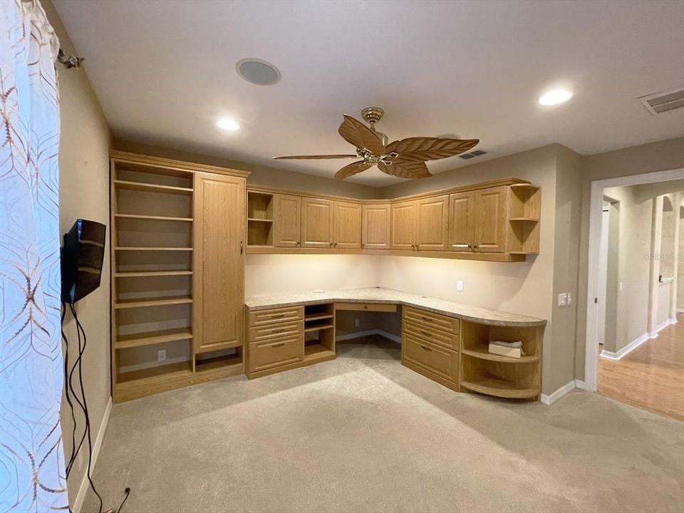 На продажу: $429,000 (3 спален, 2 ванн, 2430 Квадратных фут)