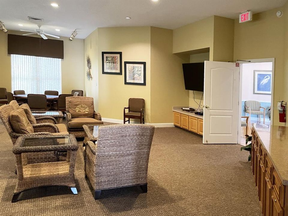 На продажу: $429,000 (3 спален, 2 ванн, 2430 Квадратных фут)