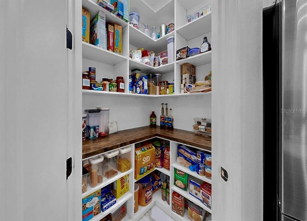 待售: $1,050,000 (5 贝兹, 4 浴室, 4173 平方英尺)