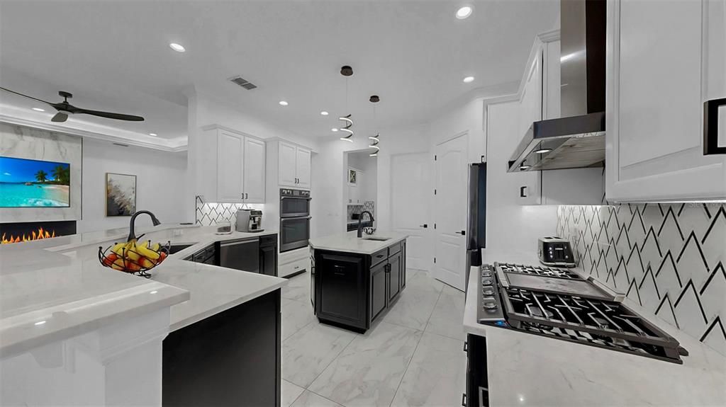 待售: $1,050,000 (5 贝兹, 4 浴室, 4173 平方英尺)