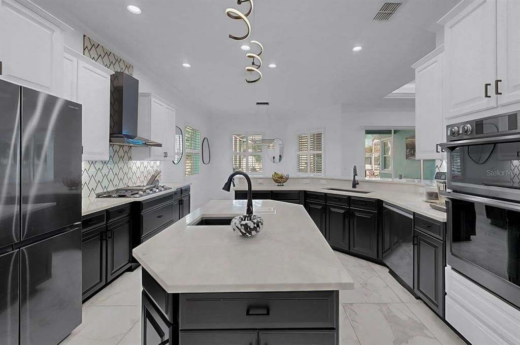 待售: $1,050,000 (5 贝兹, 4 浴室, 4173 平方英尺)