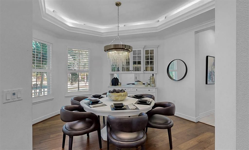 待售: $1,050,000 (5 贝兹, 4 浴室, 4173 平方英尺)